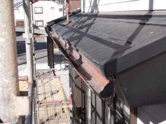 雨樋交換工事の施工前全景です