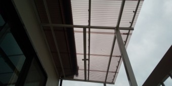 波板の取り付けが終了しました
