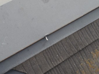 宇都宮市K様、棟板金の釘