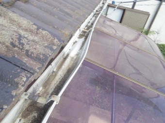 宇都宮市M様邸軒樋、破損大