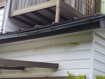 日光市F様邸軒樋からテラスに雨漏り