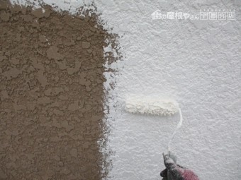 外壁のフィラー塗装中です