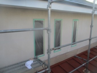 北面の養生が終了しました