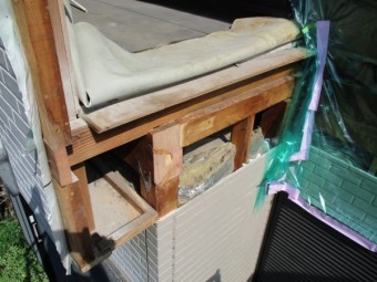 残してパラペットを造作する場所です