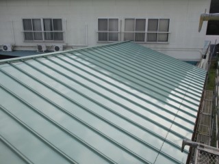 施工後の下屋根の状態です