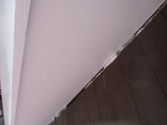 軒天の塗装が終了しました