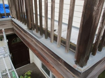 施工前のベランダ手すりの状態です