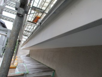 鼻隠し板金のさび止め塗装が終了しました