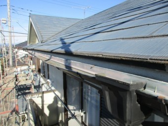 軒樋の破損個所です