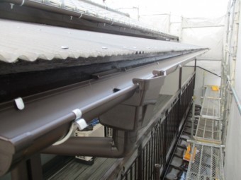 雨樋の取り付けが終了しました