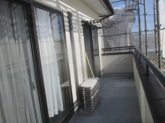 養生前のベランダです