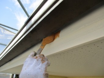 鼻隠しの中塗り中です