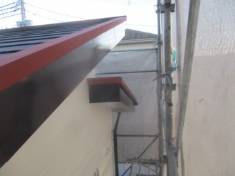 破風板金の中塗り終了です