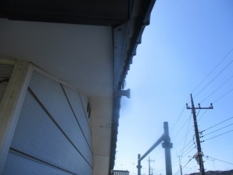 軒天の重ね貼りが終了しました