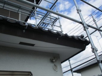 正面打ち金具を取り付けました