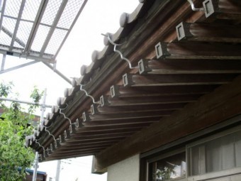 横打ち金具を取り付けました