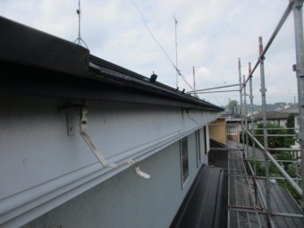 軒樋を撤去しました