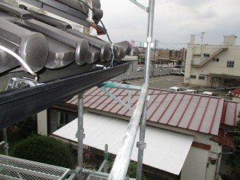 軒樋を取り付けました