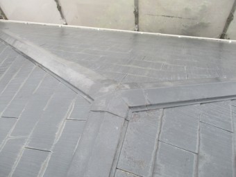 洗浄後の棟板金の状態です
