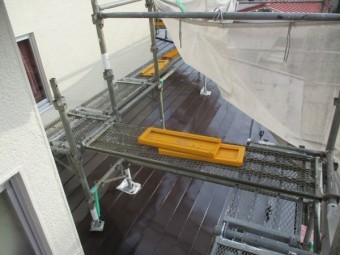 1階の北面の上塗りが終了しました
