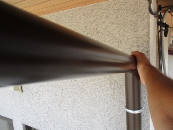 集水器と竪樋を繋ぎました