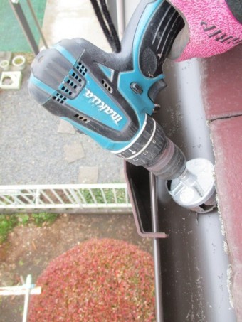 集水器の排水穴を開けました