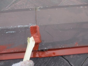 錆止め刷毛塗装中です