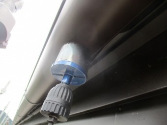 排水穴を開けました