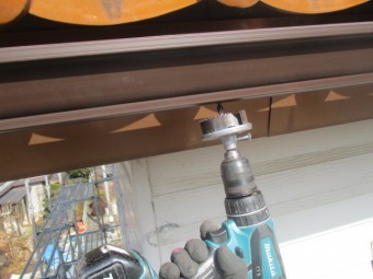 集水器の排水穴を開けました