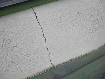 パラペット内側の洗浄が終了しました
