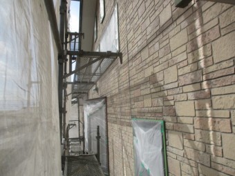 窓の養生中です