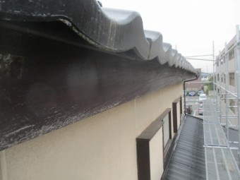 軒樋と軒樋金具の撤去が終了しました