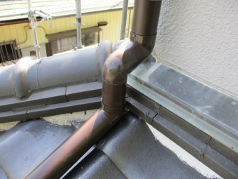 壁水切りの配管を加工しました