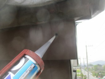 シーリング中です
