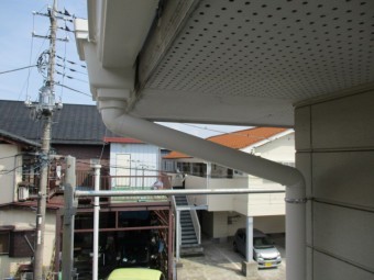 集水器と縦樋を繋ぎました