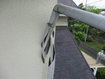 縦樋の破損箇所です
