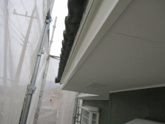 破風板金の中塗り終了です