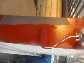 笠木のさび止め塗装中です