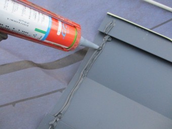 谷樋を繋ぎました