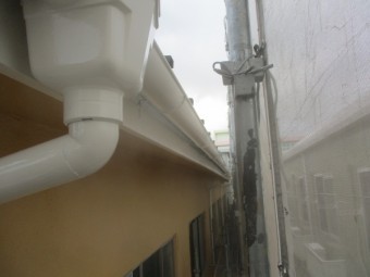 雨樋の塗装が終了しました