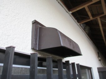 排気ダクトの中塗りが終了しました