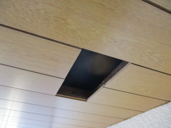 排気口穴の完成です