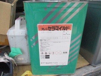 今回使用した軒天塗料です