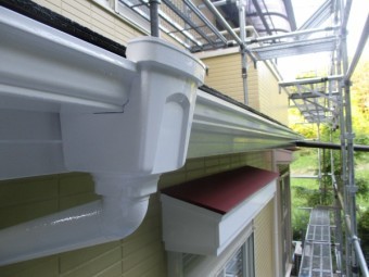 雨樋の塗装が終了しました