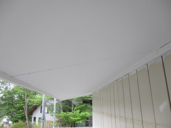 軒天塗装が終了しました