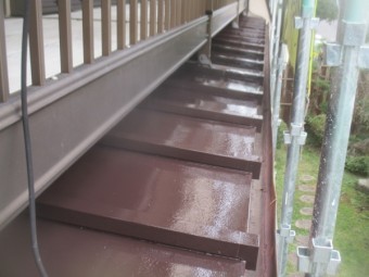 瓦棒板金屋根の上塗り終了です