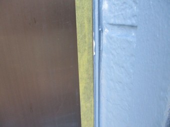 補修箇所にマスキングテープを貼りました