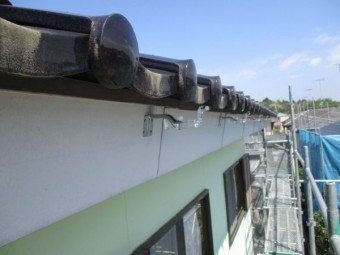 軒樋金具が取り付け終了です