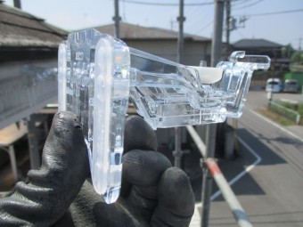 軒樋金具です