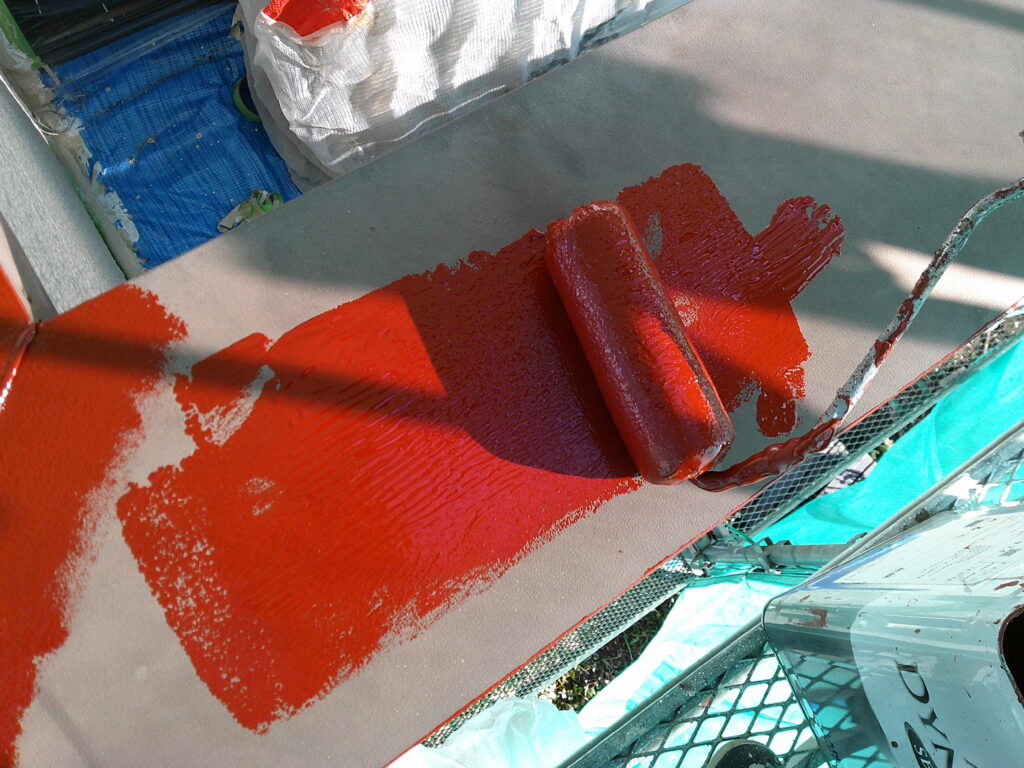 宇都宮市で外壁板金部をシリコン樹脂塗料で仕上げました。